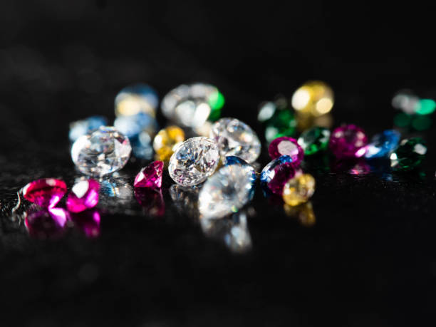 Les diamants colorés : une rareté parmi les pierres précieuses